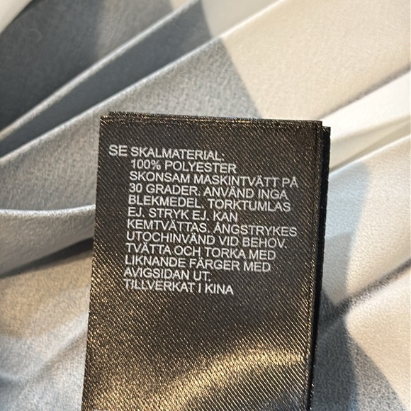 Reiss | NWOT Marie High Rise Pleated Midi Skirt in Black & White Size 6 - Picture 16 of 16